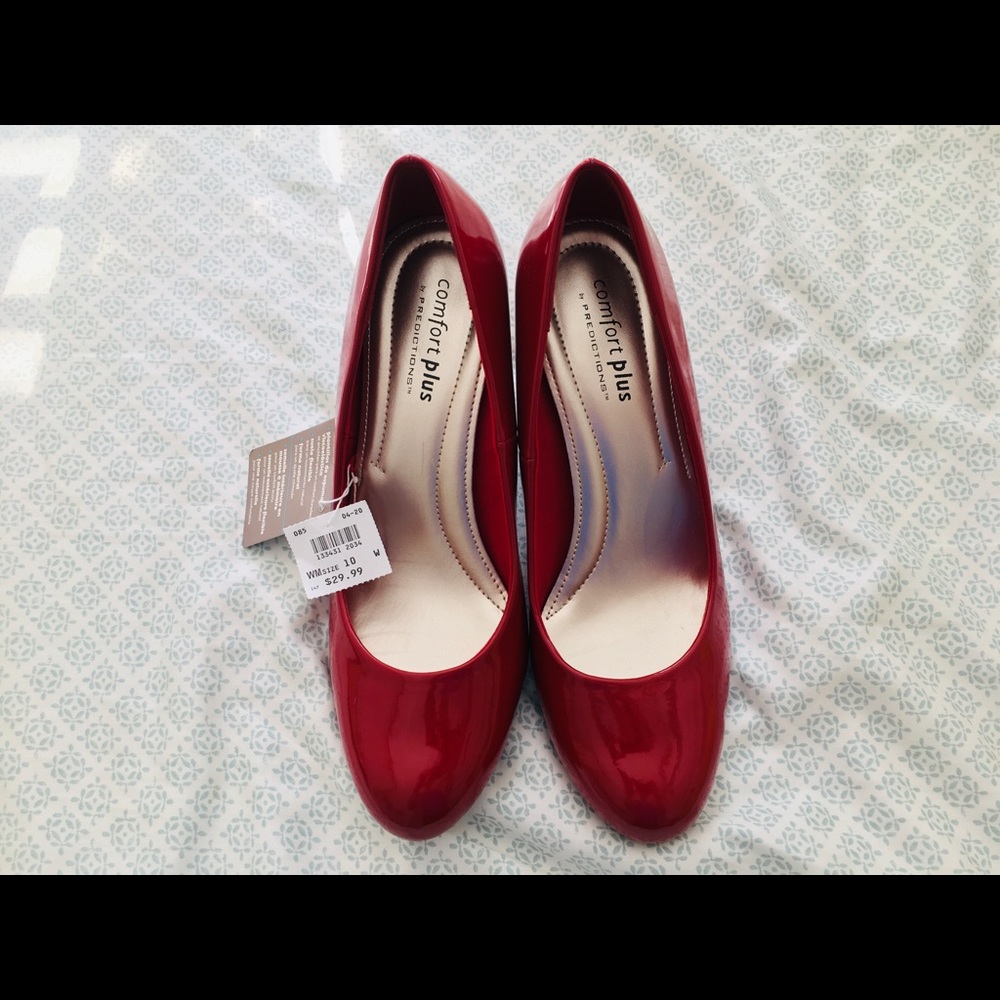 Patent leather look red heels Size 10W